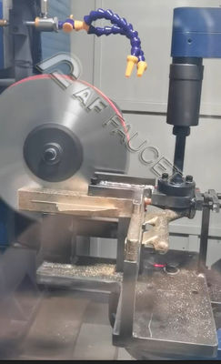 Robotowa automatyczna maszyna do robienia kranów CNC inteligentna maszyna do piły