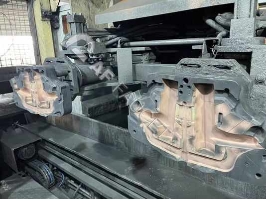 LPDC0201-Low Pressure Die Casting Machine Low Pressure Casting Machine (LPDC0201-Low Pressure Die Casting Machine) Maszyna do odlewania ciśnieniem niskim